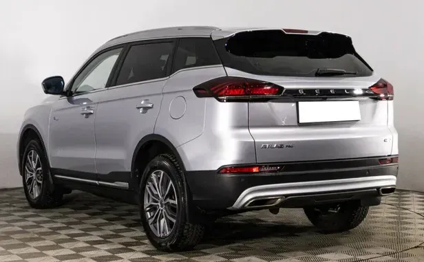 Geely Atlas Pro — фото 4
