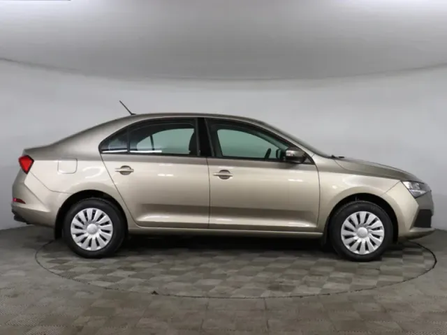 Skoda Rapid, II — фото 4