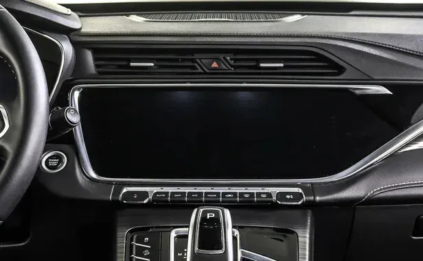 Geely Atlas Pro — фото 10