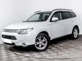 Mitsubishi Outlander, III — фото 1