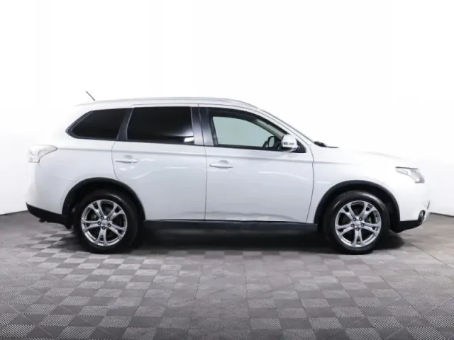 Mitsubishi Outlander, III Рестайлинг — фото 4