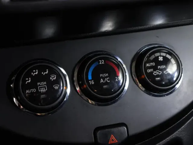 Nissan Note — фото 17
