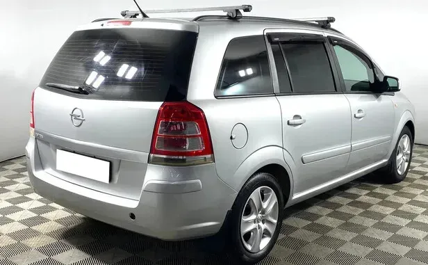 Opel Zafira, B Рестайлинг — фото 2