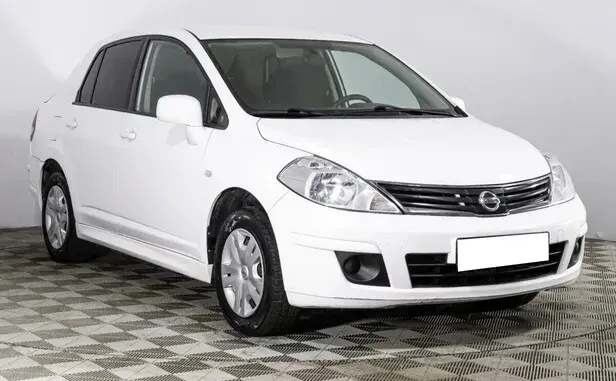 Nissan Tiida, I Рестайлинг — фото 3