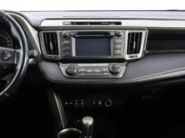 Toyota RAV4, IV (XA40) — фото 14