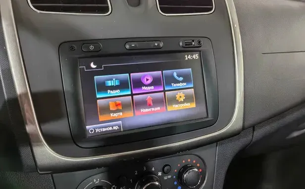 Renault Logan, II Рестайлинг — фото 12