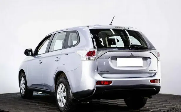 Mitsubishi Outlander, III — фото 4