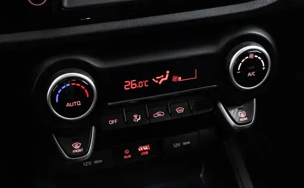 Kia Rio, IV — фото 10