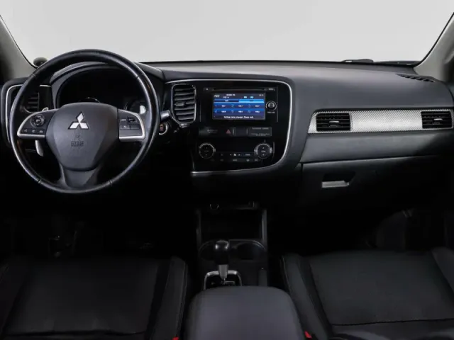 Mitsubishi Outlander, III — фото 5
