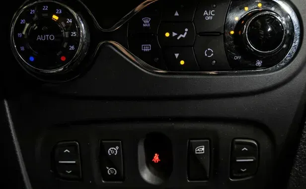 Renault Sandero, II — фото 11