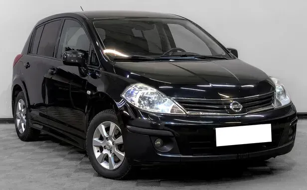 Nissan Tiida, I Рестайлинг — фото 3