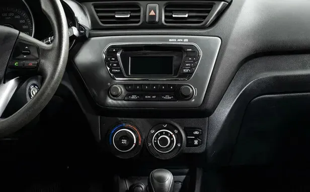 Kia Rio, III — фото 7