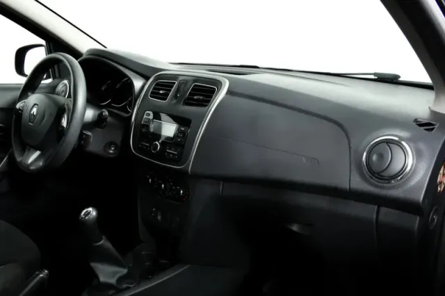 Renault Sandero, II Рестайлинг — фото 10