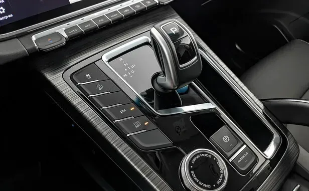 Geely Atlas Pro — фото 22