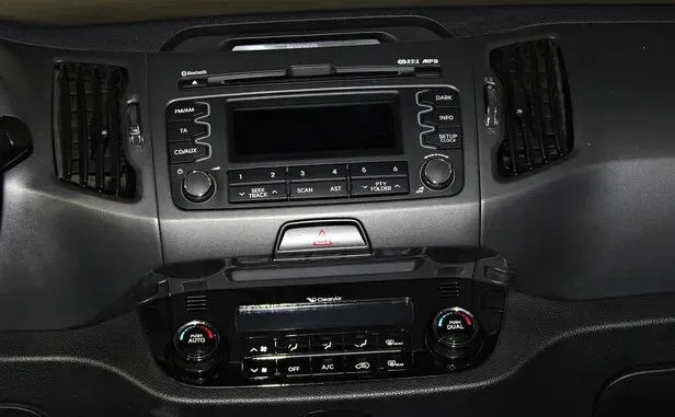 Kia Sportage, III — фото 25
