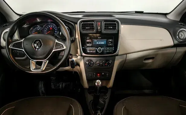 Renault Logan, II Рестайлинг — фото 11