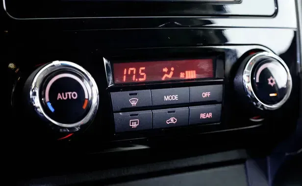 Mitsubishi Pajero, IV Рестайлинг 2 — фото 12