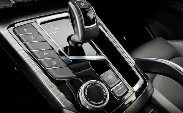 Geely Atlas Pro — фото 10