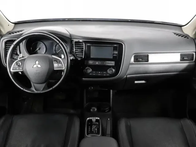 Mitsubishi Outlander, III — фото 8