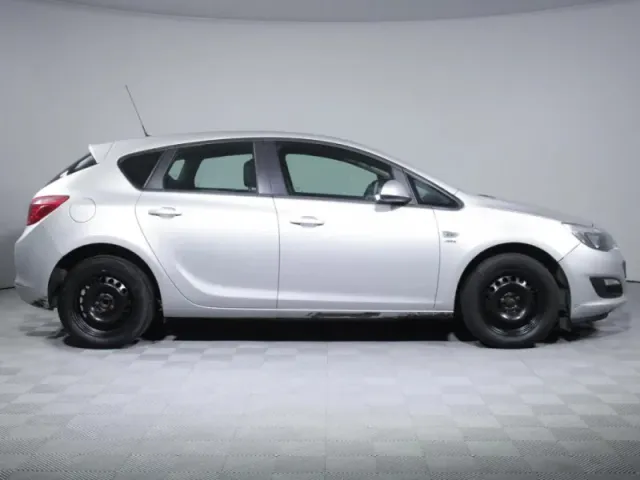Opel Astra, J Рестайлинг — фото 4