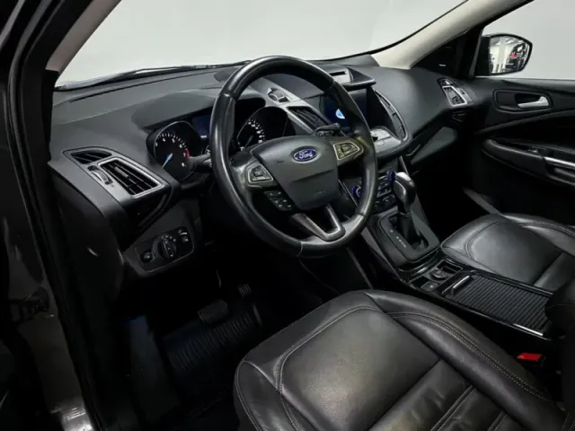 Ford Kuga, II Рестайлинг — фото 11