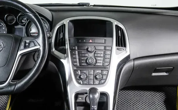 Opel Astra, J Рестайлинг — фото 9