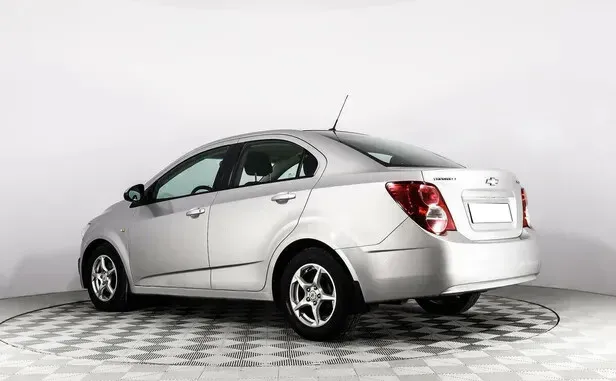 Chevrolet Aveo, II — фото 4