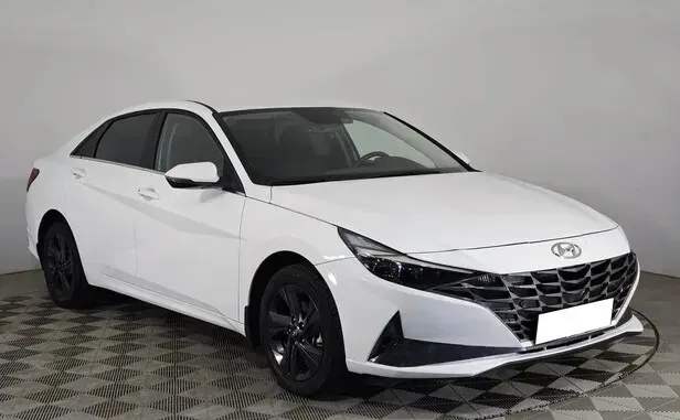 Hyundai Elantra, VII (CN7) — фото 3