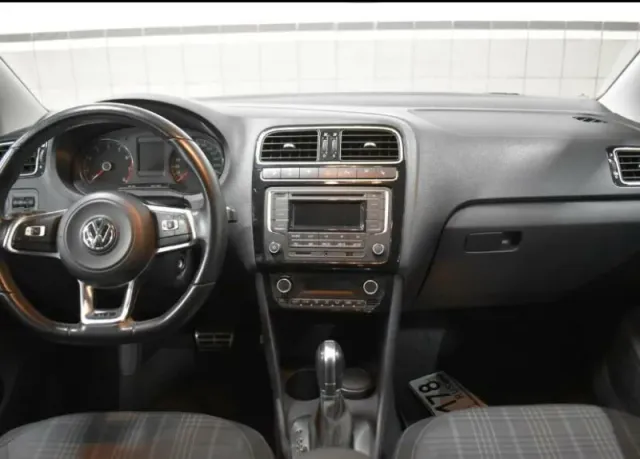 Volkswagen Polo, V Рестайлинг — фото 4
