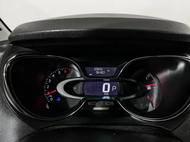 Renault Kaptur, I — фото 11