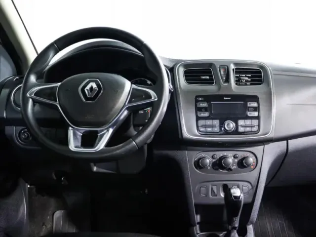 Renault Logan, II Рестайлинг — фото 14