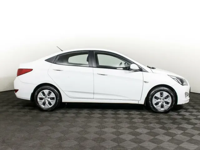 Hyundai Solaris, I Рестайлинг — фото 3