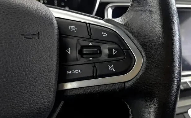 Geely Atlas Pro — фото 12