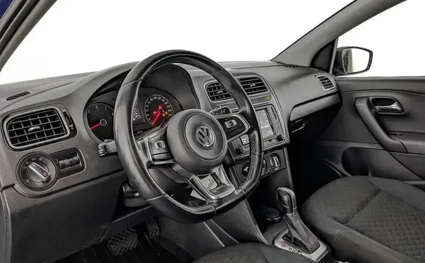 Volkswagen Polo, V Рестайлинг — фото 5