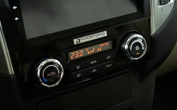 Mitsubishi Pajero, IV Рестайлинг 2 — фото 10