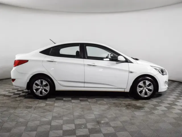 Hyundai Solaris, I Рестайлинг — фото 4