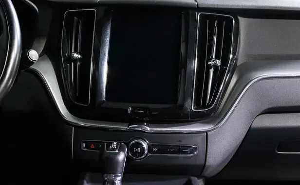 Volvo XC60, II — фото 10