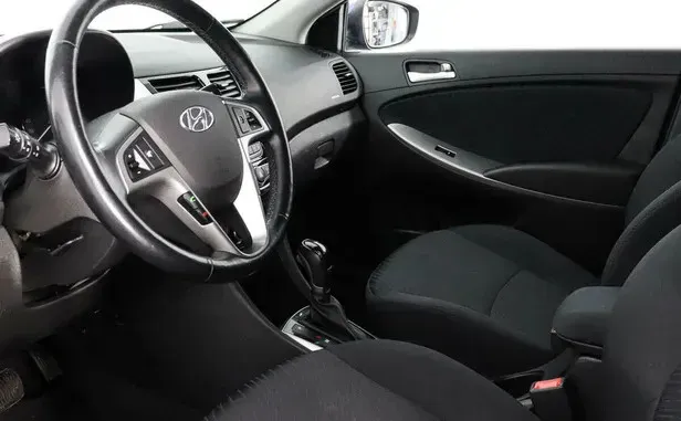 Hyundai Solaris, I Рестайлинг — фото 10