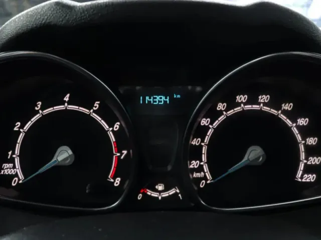 Ford Fiesta, Mk6 Рестайлинг — фото 7