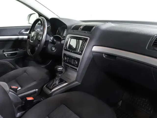 Skoda Octavia, II (A5) Рестайлинг — фото 10