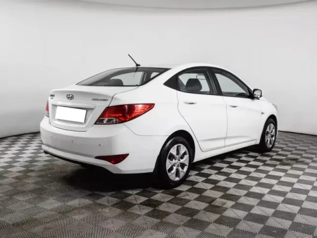 Hyundai Solaris, I Рестайлинг — фото 5