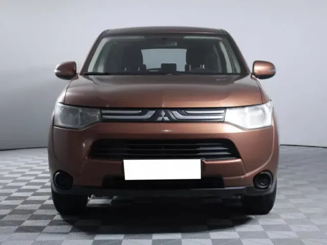 Mitsubishi Outlander, III — фото 2