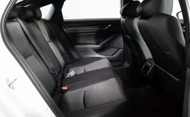 Honda Accord, X Рестайлинг — фото 6