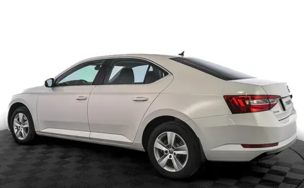 Skoda Superb, III — фото 4