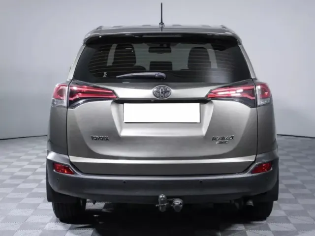 Toyota RAV4, IV (XA40) Рестайлинг — фото 6