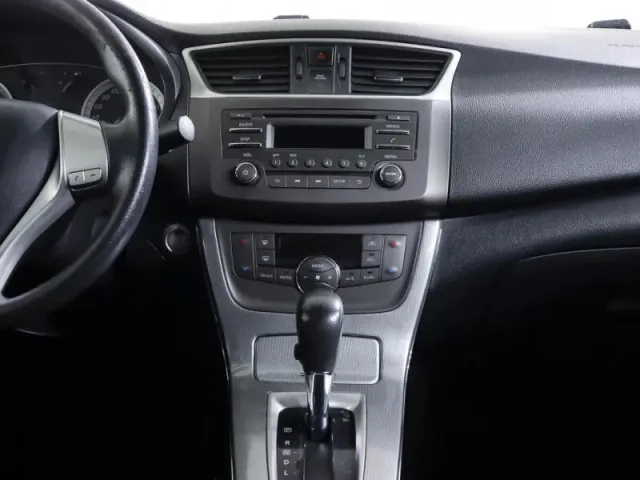 Nissan Sentra, VII (B17) — фото 18