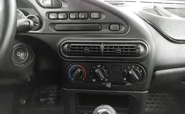 Chevrolet Niva, I Рестайлинг — фото 6