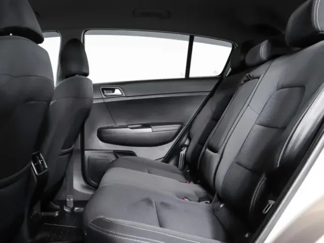 Kia Sportage, IV — фото 11