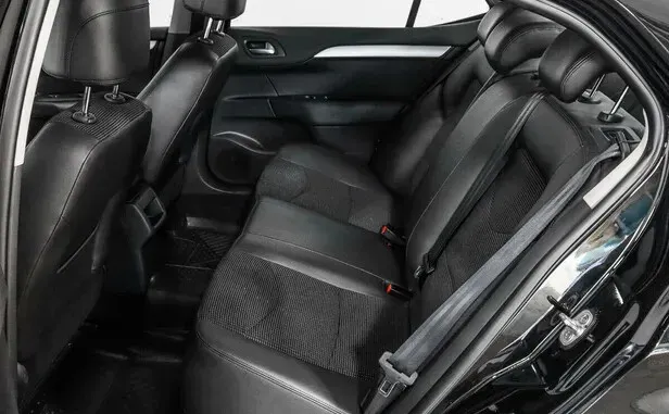 Citroen C4, II Рестайлинг — фото 7