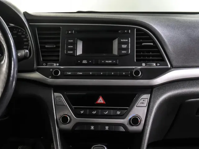 Hyundai Elantra, VI (AD) — фото 16